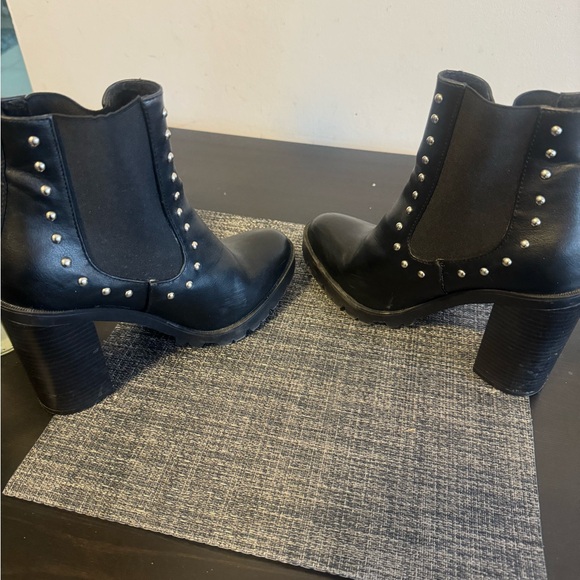 Steve Madden black and silver boots - Picture 6 of 6
